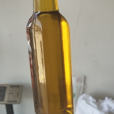 正宗一新疆纸皮核桃鲜榨！