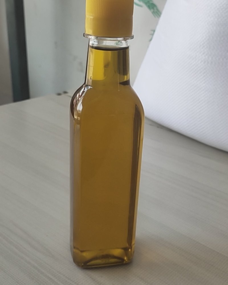 正宗一新疆纸皮核桃鲜榨！