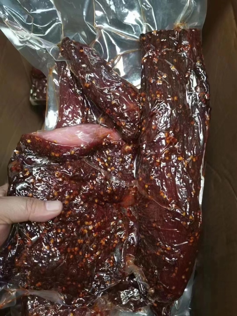 麻辣五香大块肉/批发零售一件代发厂家直供现货供应