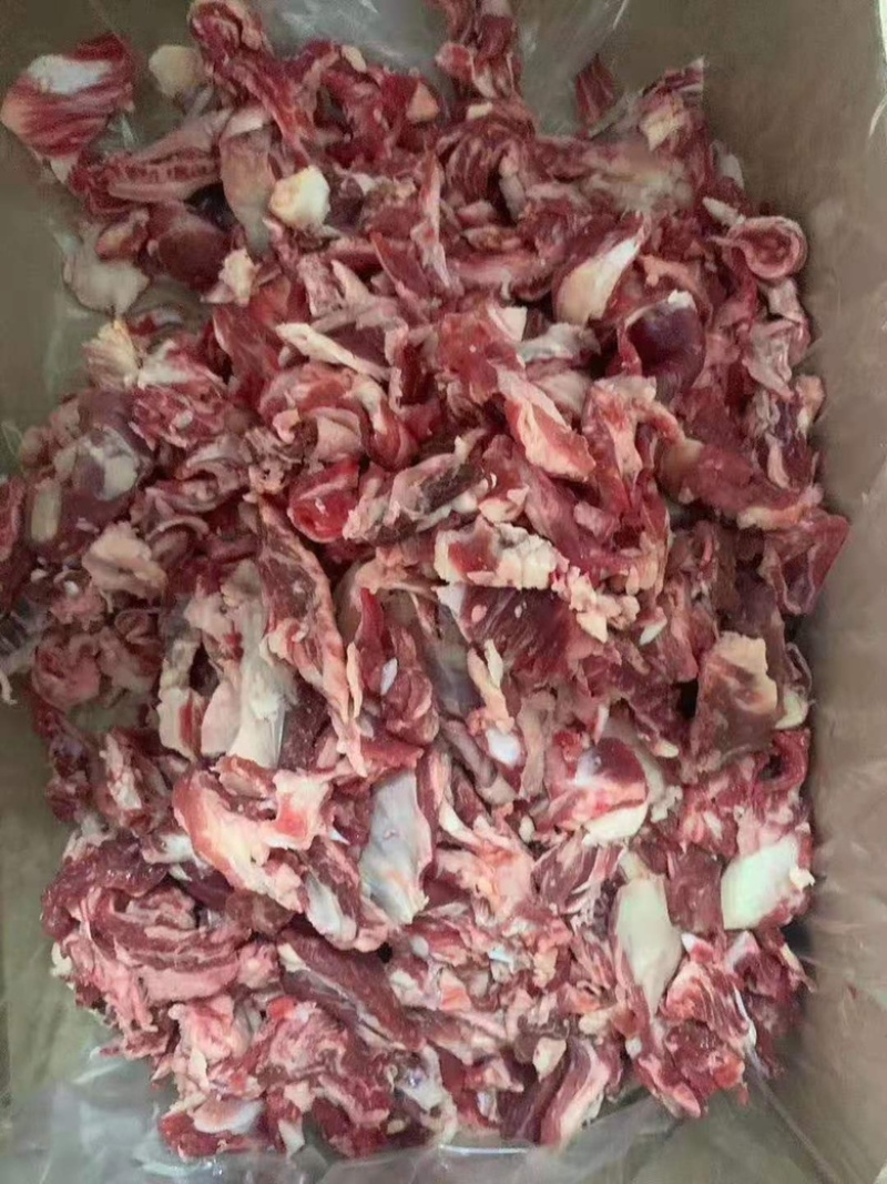 纯干牛碎肉，一手货源，厂家直销，常年加工。