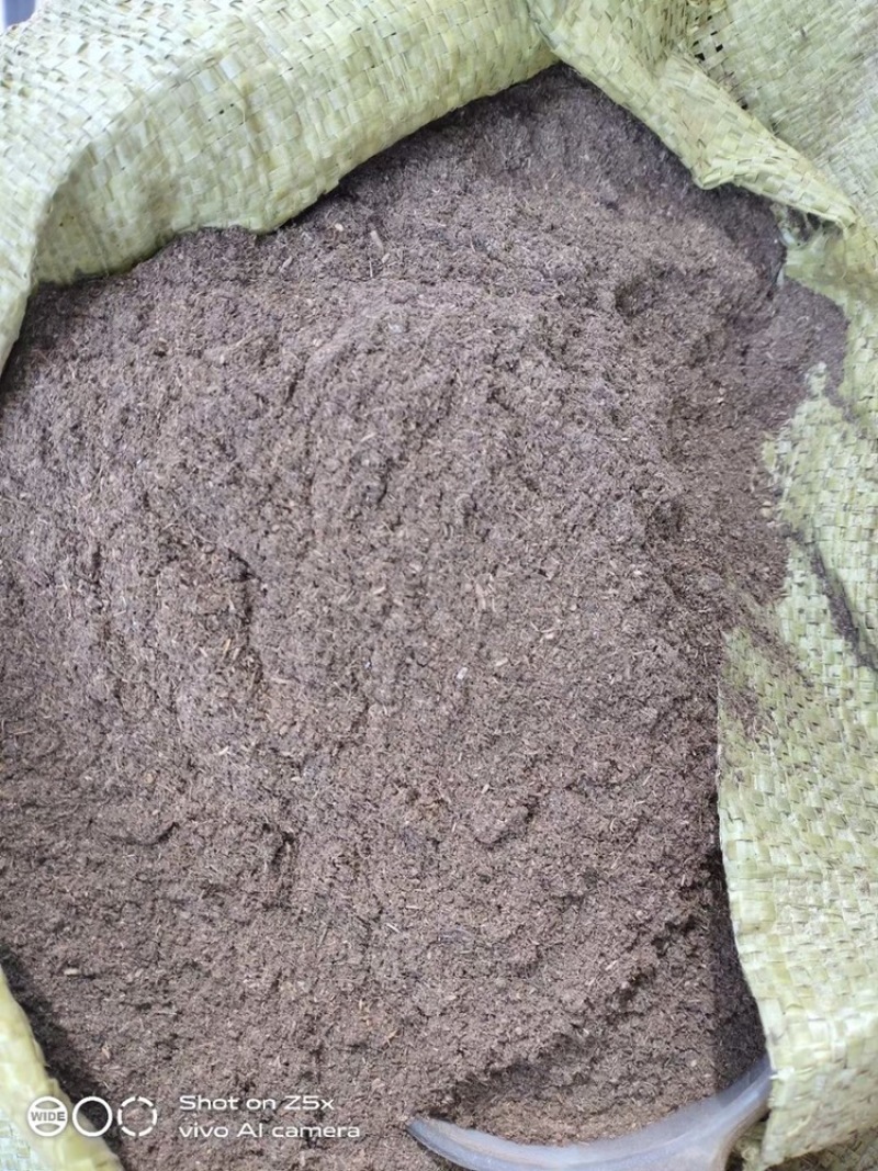 【热销】清瘟莲花中药渣添加饲料，养殖户专用