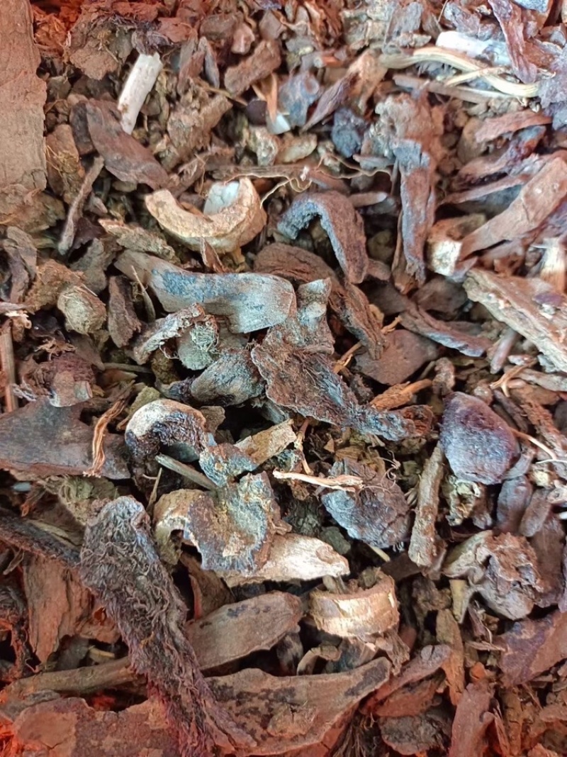 【热销】清瘟莲花中药渣添加饲料，养殖户专用