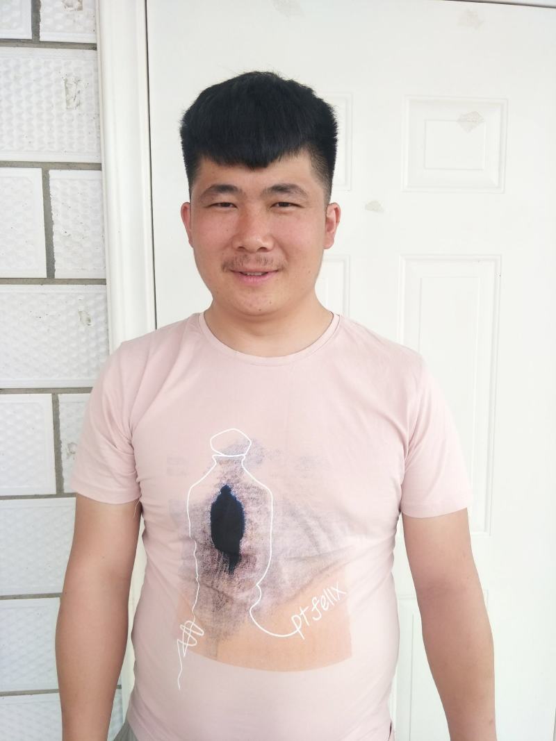 内蒙古红南瓜大量有货需要联系我就好，质量牛掰，颜色好看