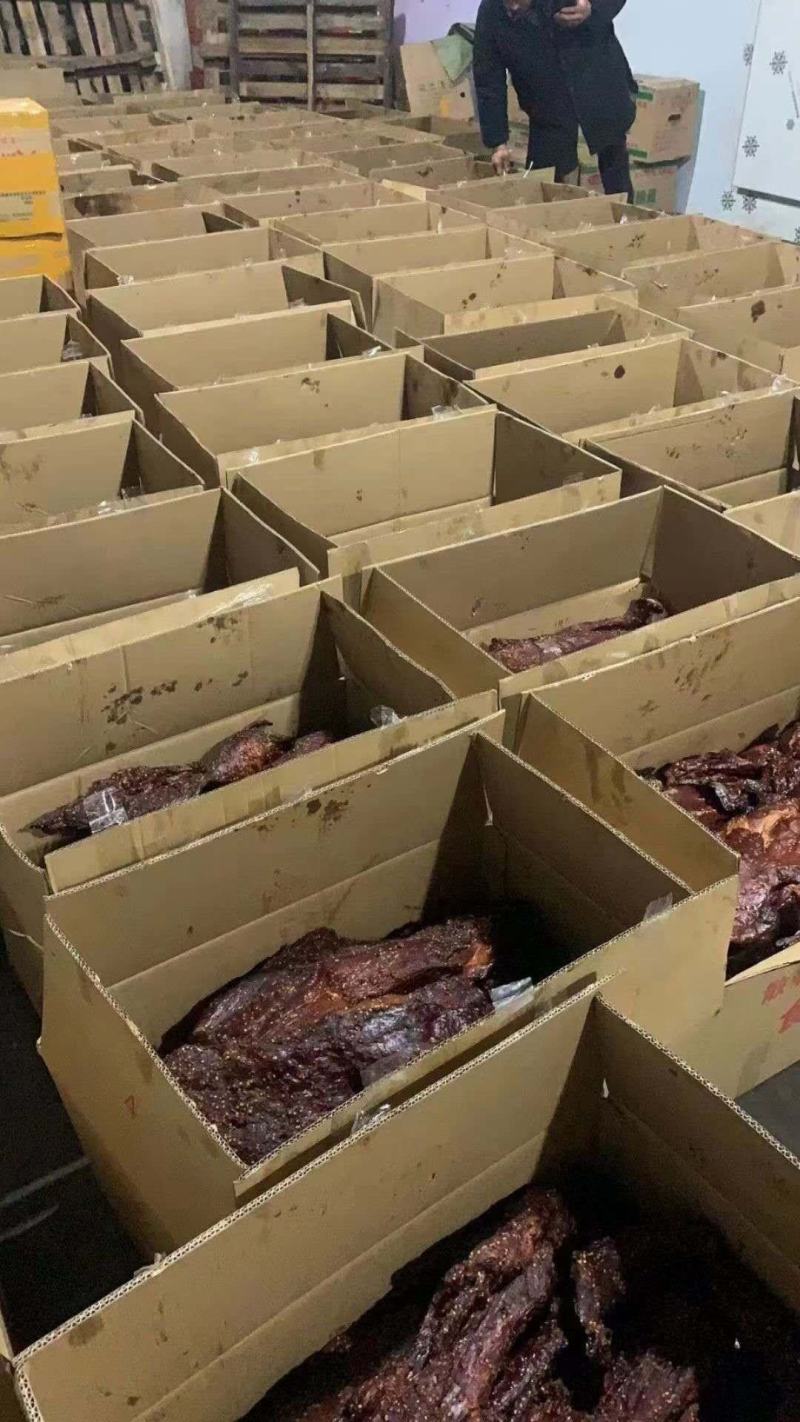 阿坝州麻辣大块肉跑江湖展会摆摊货源酱香大块肉非牛肉厂家