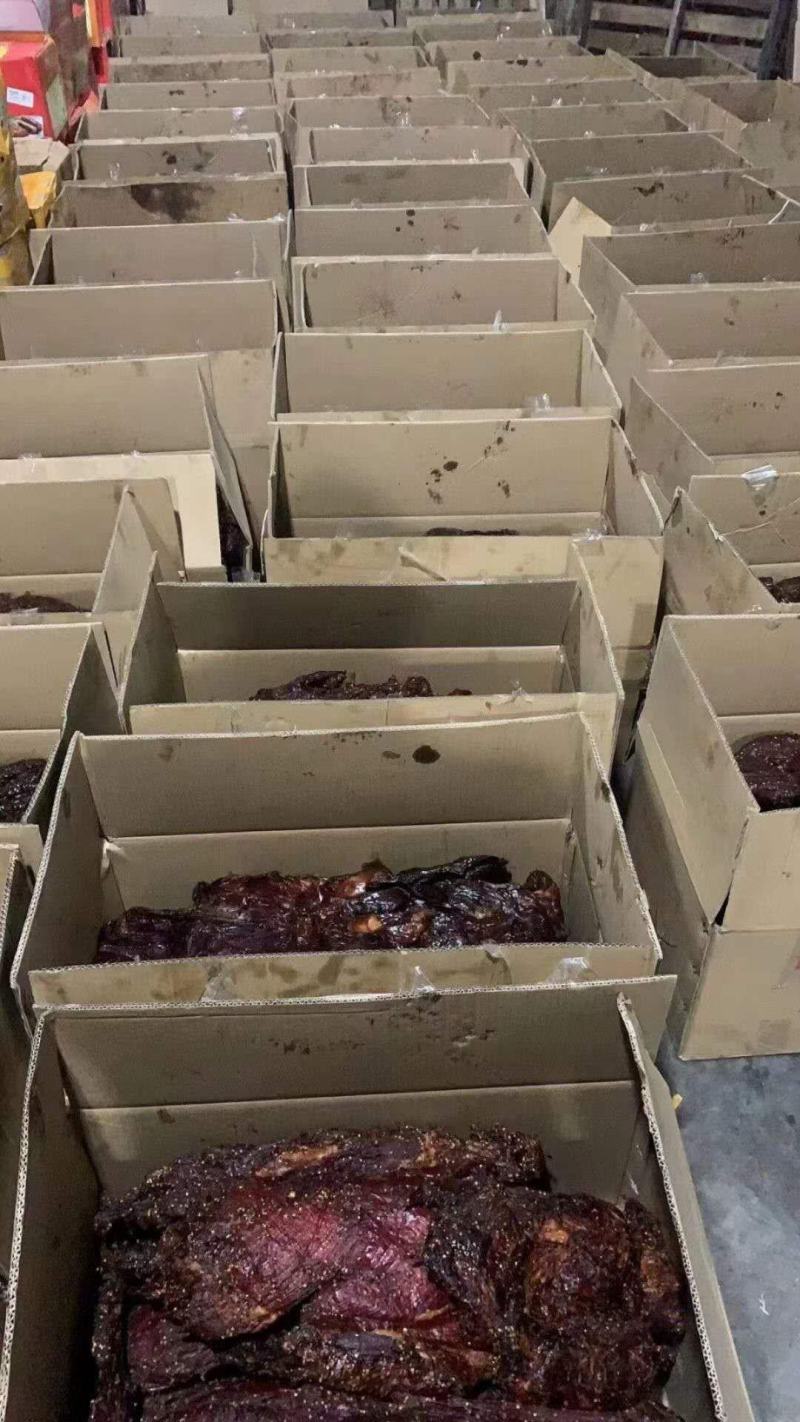 阿坝州麻辣大块肉跑江湖展会摆摊货源酱香大块肉非牛肉厂家