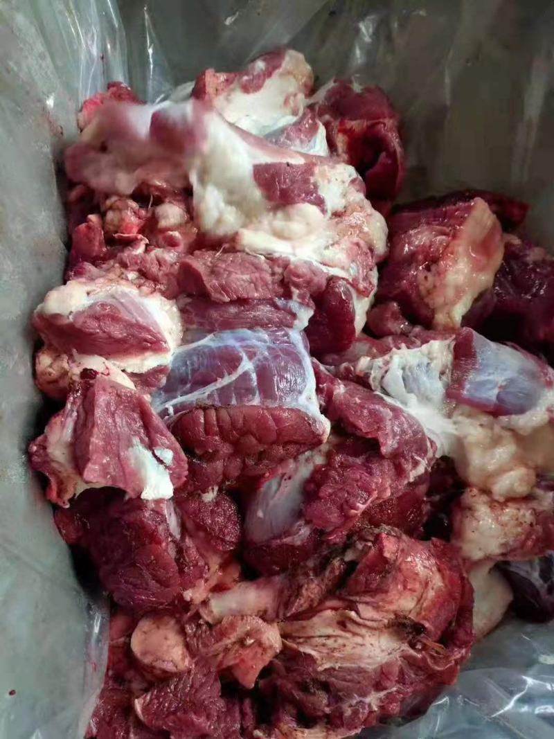 牛头肉缀，色泽靓丽，一手货源，可用于炒.炸.烧烤等……