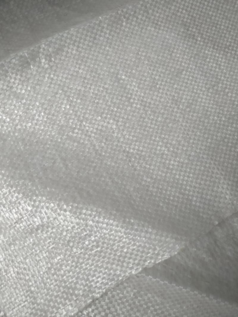 PP防草布生产厂家，配送16厘米地钉10箱，20箱