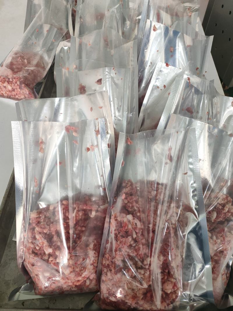 纯干无水精修牛肉馅，欢迎下单