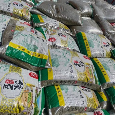 郑州市中牟万邦粮油市场食泉坊东北商品绿豆