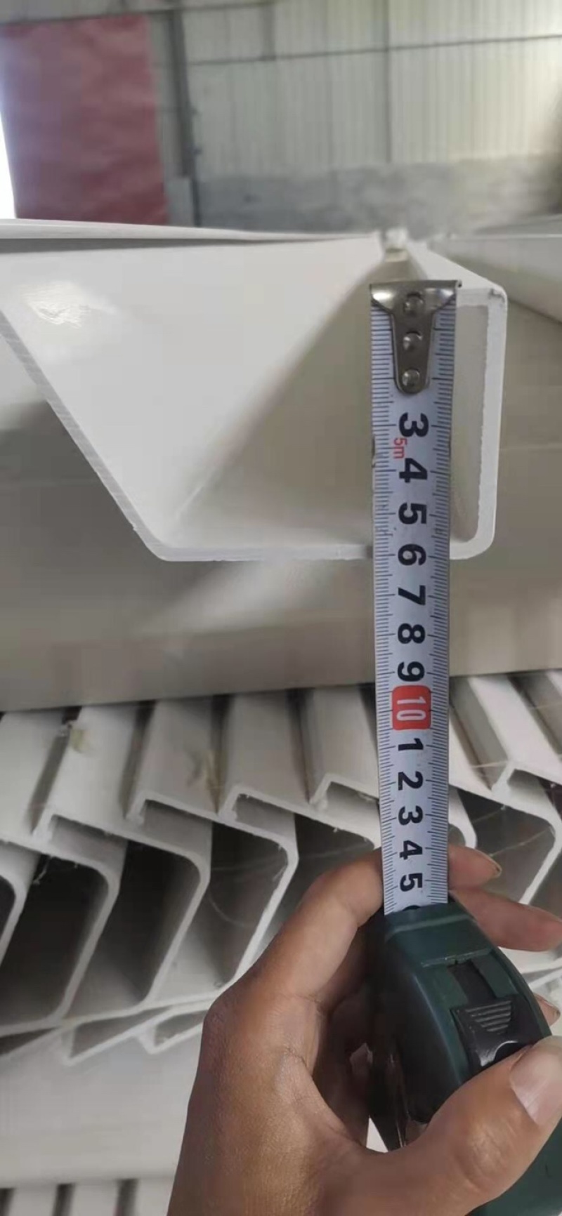 养殖专用食槽，白色大反坡食槽，畜牧专用食槽