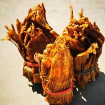 天然的甜竹笋子干，它的口感是多样吃的方法，可以泡鸡骨头，