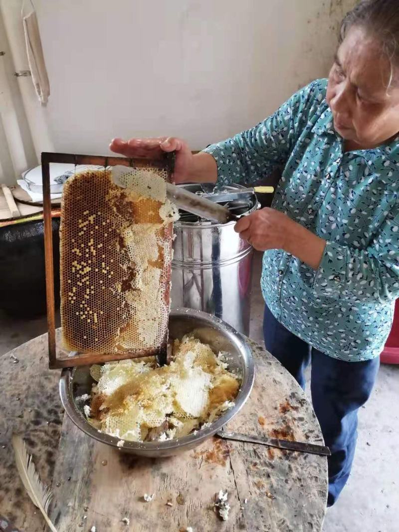 江西赣州纯野花蜂蜜