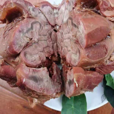 酱牛健，以优质产品为原料传统工艺制作而成，无任何添加！