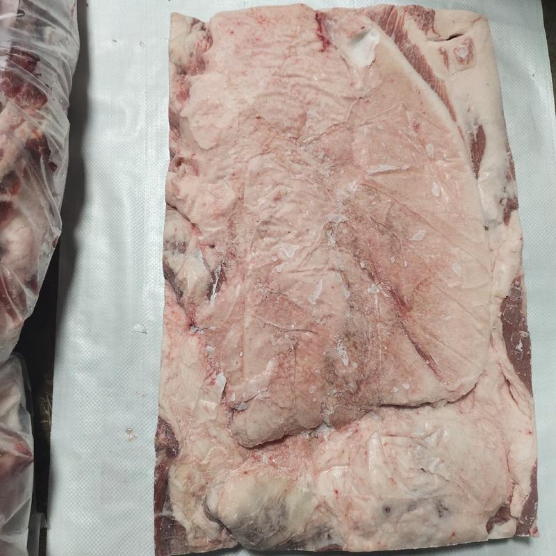 厂家批发冻猪切边中方肉量大优惠