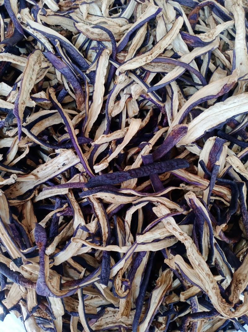 茄子干，茄子片，茄子条，手工制作，自然晾晒，工艺精良，嫩