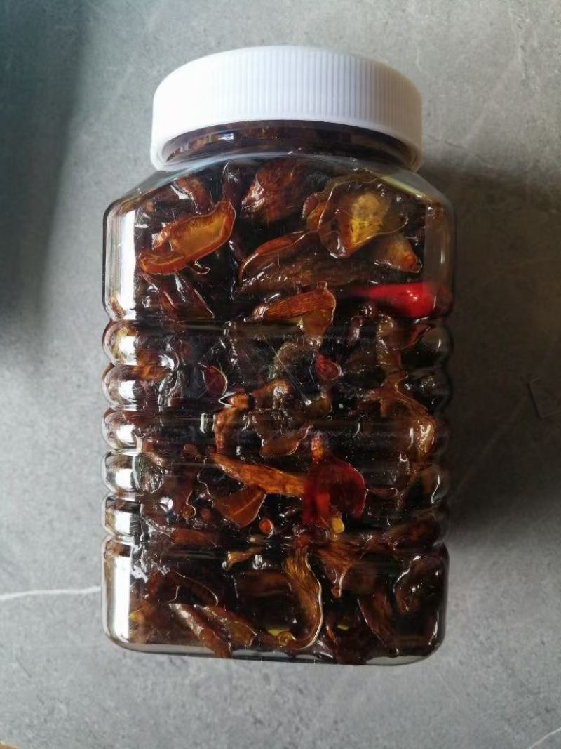 鸡枞油云南纯野生鸡枞油，无任何添加剂，色香味俱全