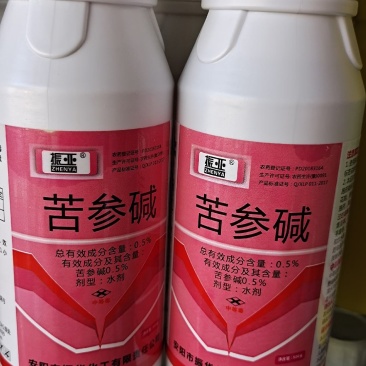 0.5%苦参碱生物杀虫剂红蜘蛛花卉植物茶小绿叶蝉蚜虫粉虱