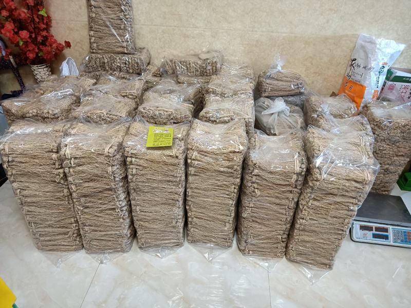 软肝草种植大户追求品质专注批发一年四季现挖现卖保持货新鲜