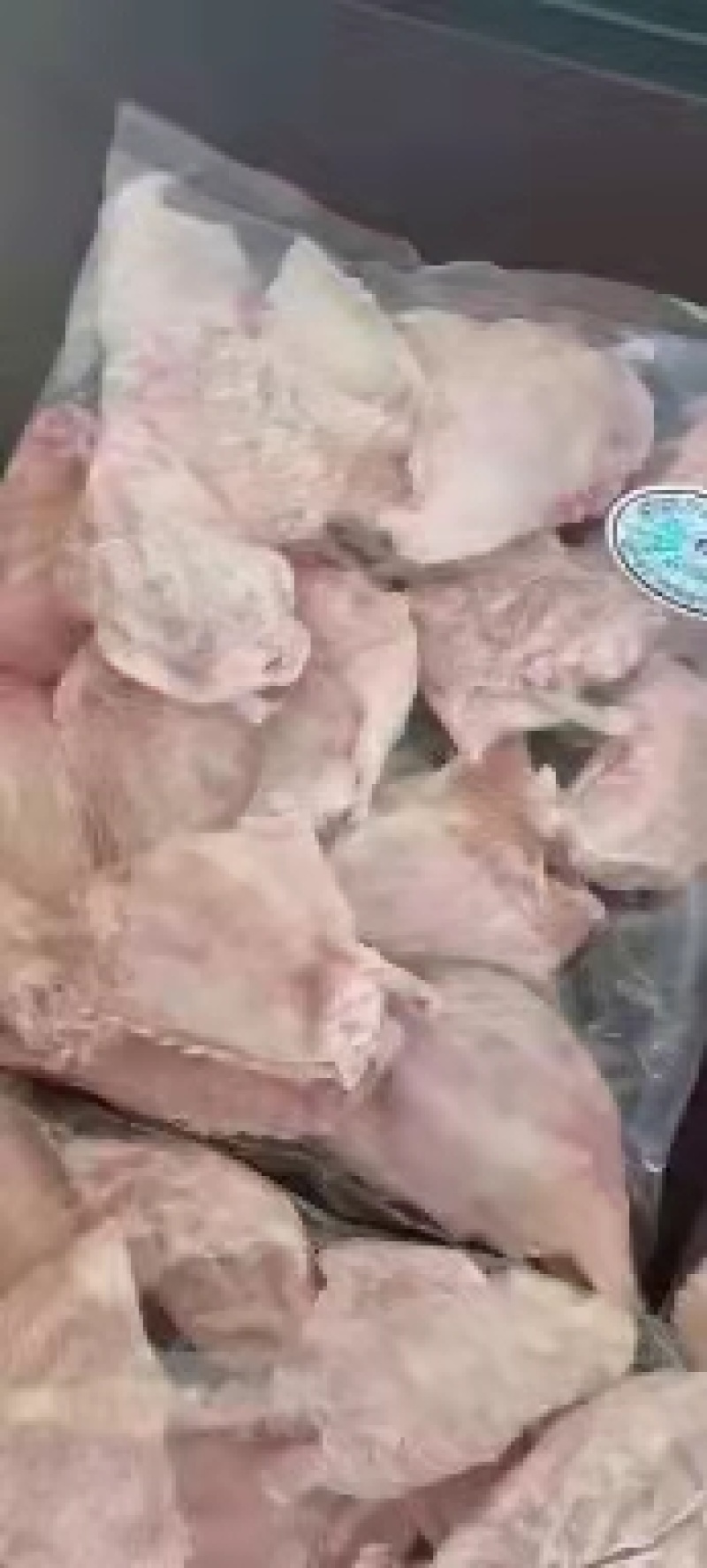 30克以下的小翅中，有需要的联系，质量很好厂家直销。