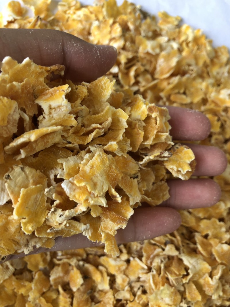 厂家大量供应玉米压片，质量保证。一手货源，量大从优！