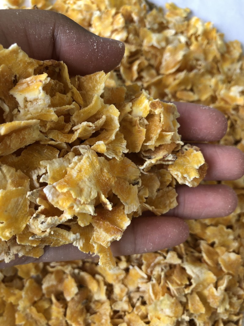 厂家大量供应玉米压片，质量保证。一手货源，量大从优！