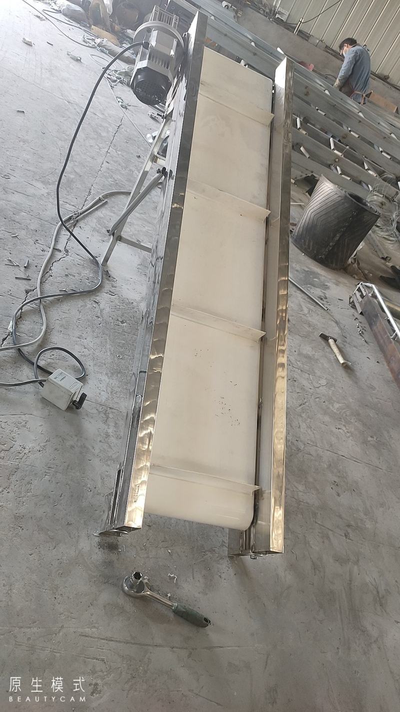 小型折叠式绿色pvc刮板输送机玉米水果蔬菜装车神器
