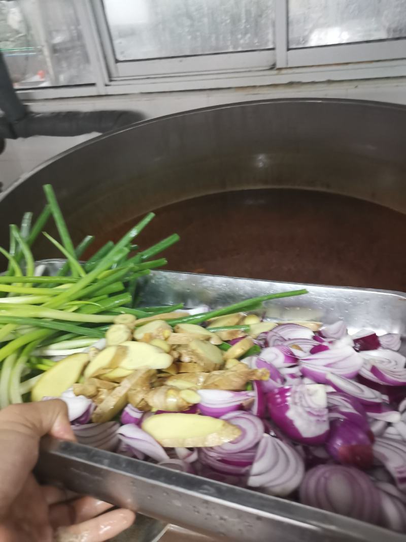 五香酱牛肉，工厂源头货源，全国批发解冻即食