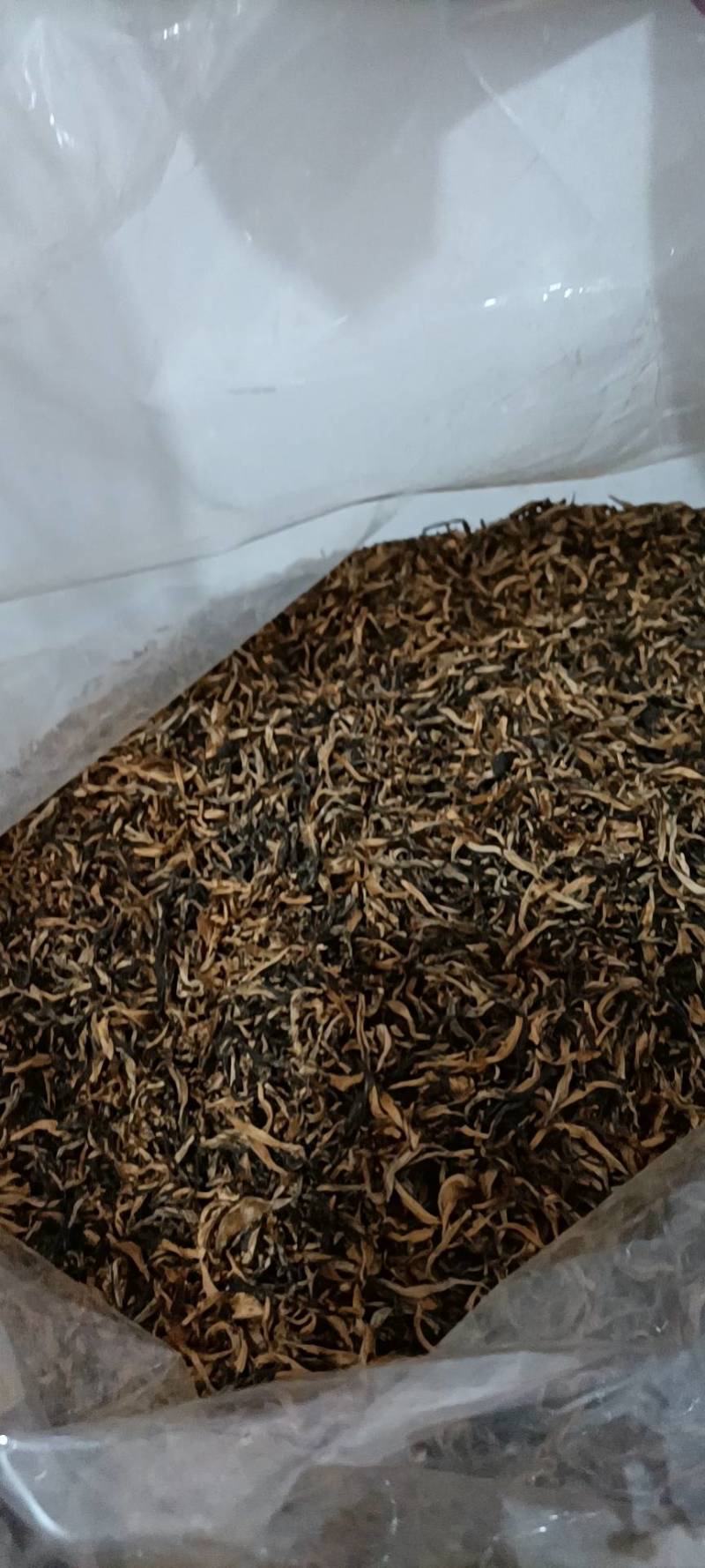 广东省仁化丹霞饮水水源，高山白毛茶，红茶，绿茶，白茶，