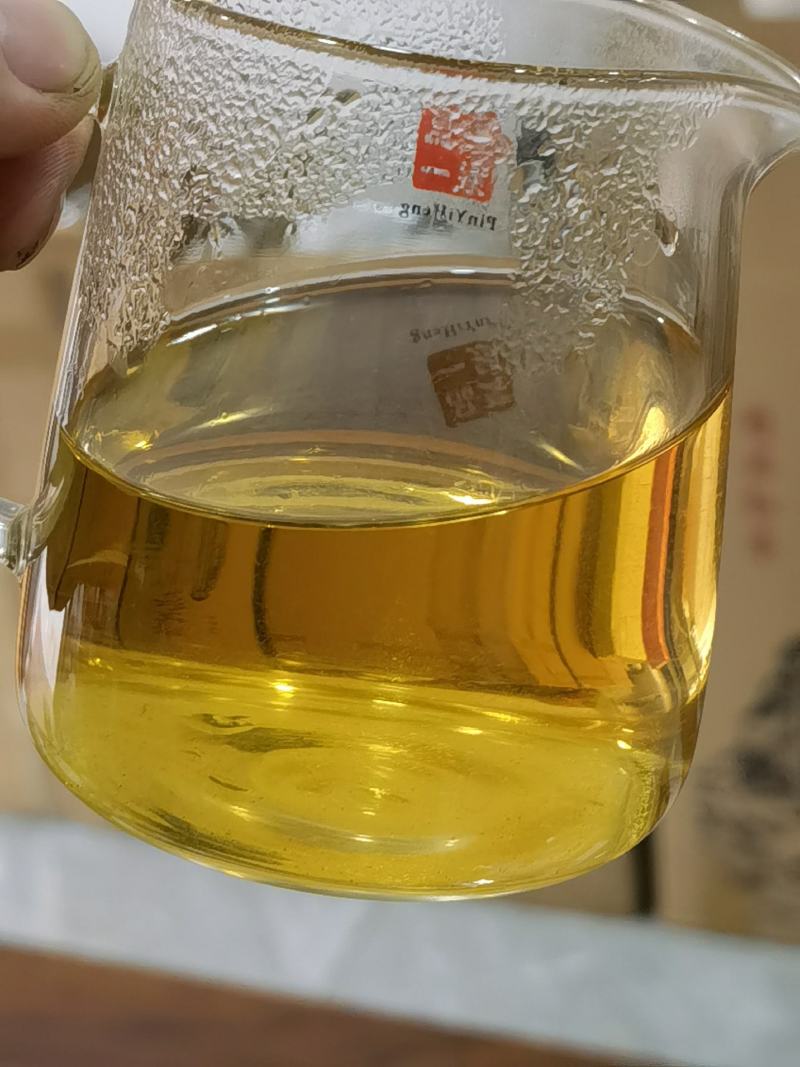 2017年福鼎高山寿眉料陈香饼干茶一提200克40小包