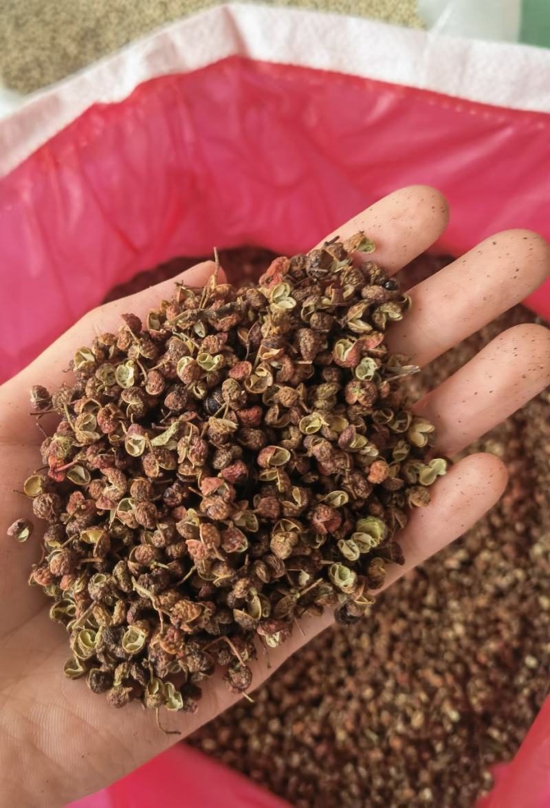 大红袍，新货山亭花椒，味道浓郁颜色漂亮需要联系