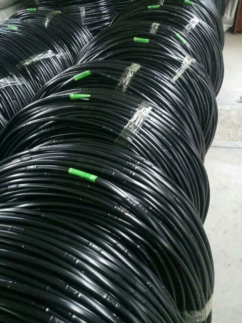 滴灌管16*0.8*40PE材质内镶圆柱滴灌管