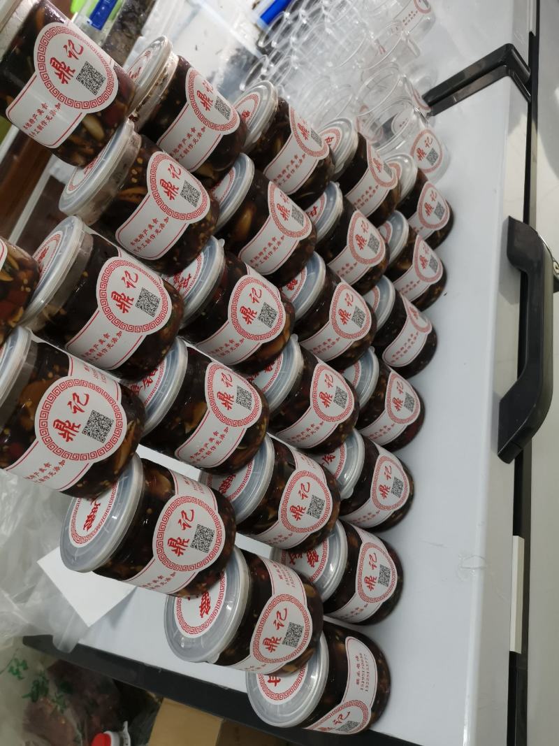 小瓶罐装黄泥螺