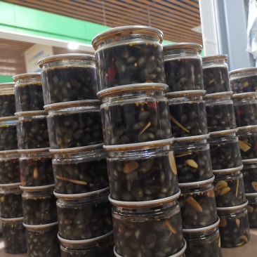 小瓶罐装黄泥螺