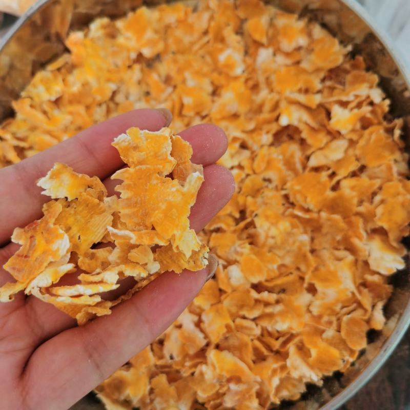 厂家供应优质玉米压片玉米蒸汽压片养殖用饲料级玉米压片
