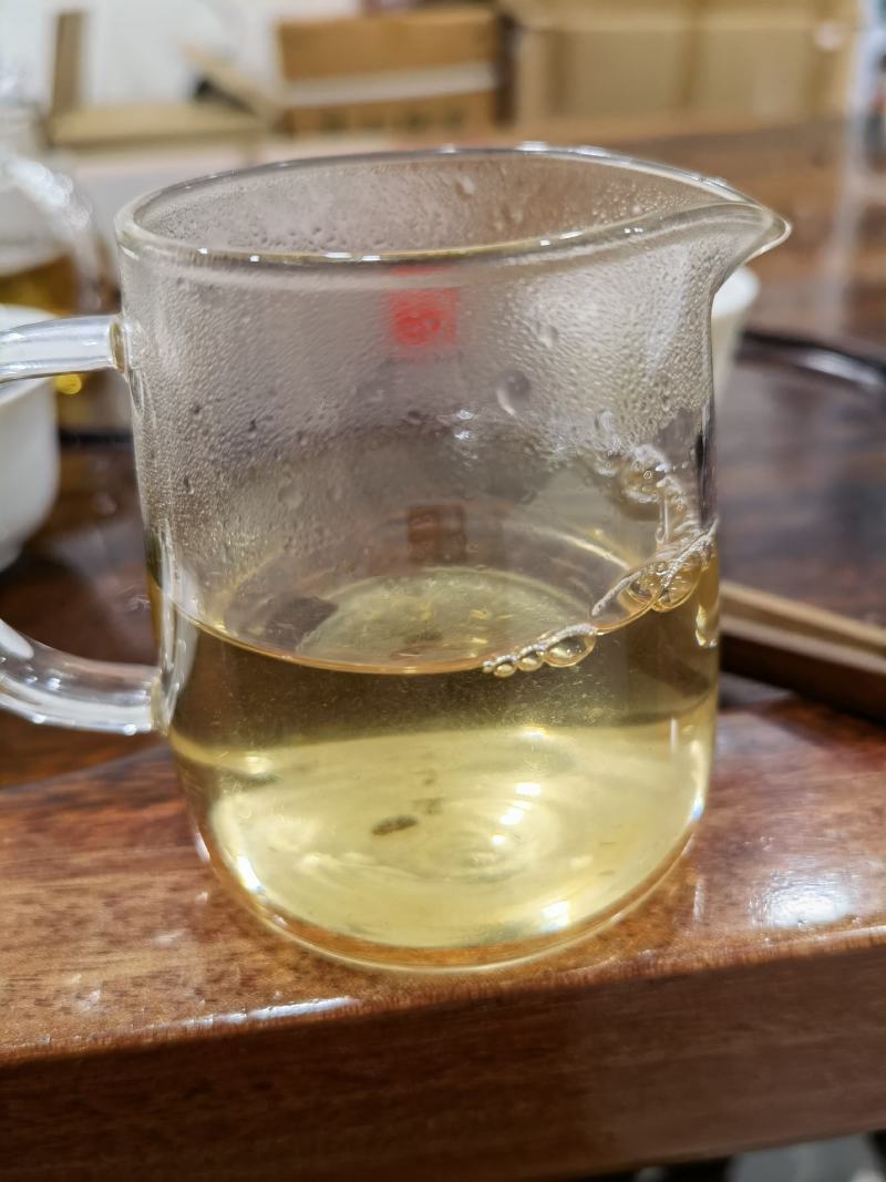 2015年福鼎头春日晒白茶白毫银针