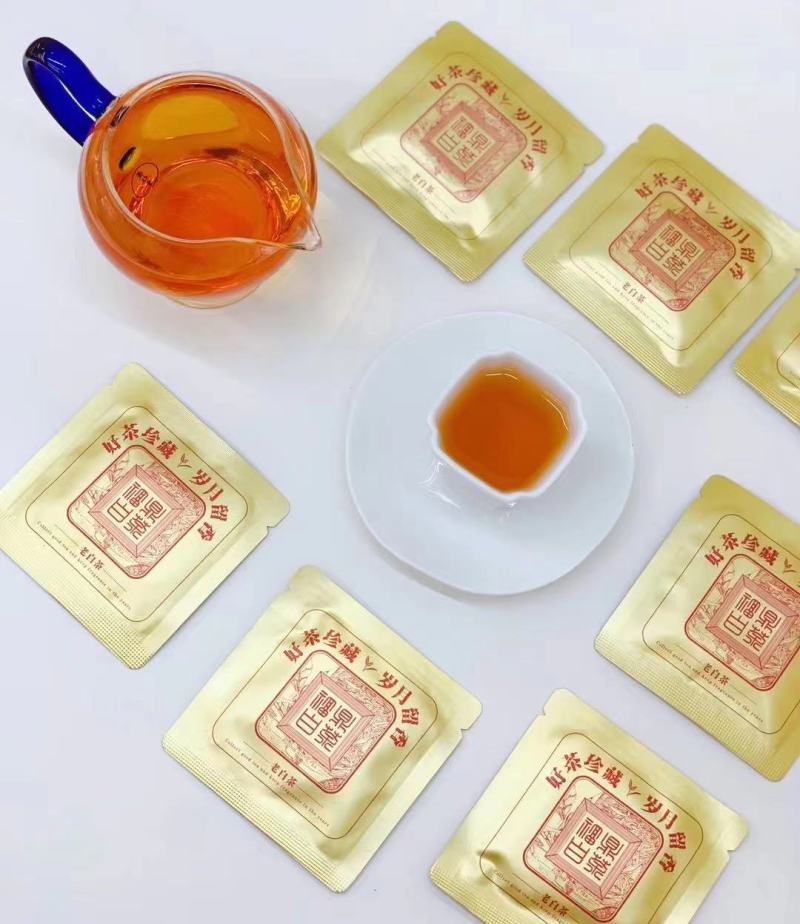 珍藏老白茶岁月留香，独立小包，紧锁茶香，口感鲜爽香气清醇