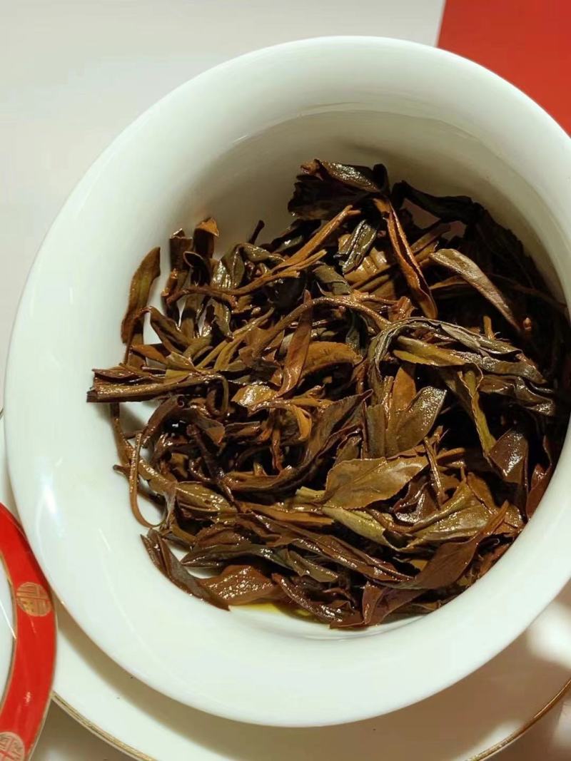 英红九号新品荒野款岩茶，干甜香纯，入口回甘