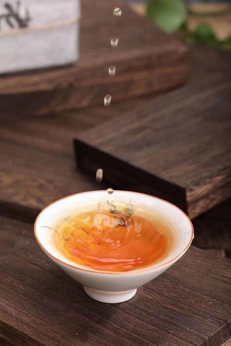 2010贡眉老白茶金砖
