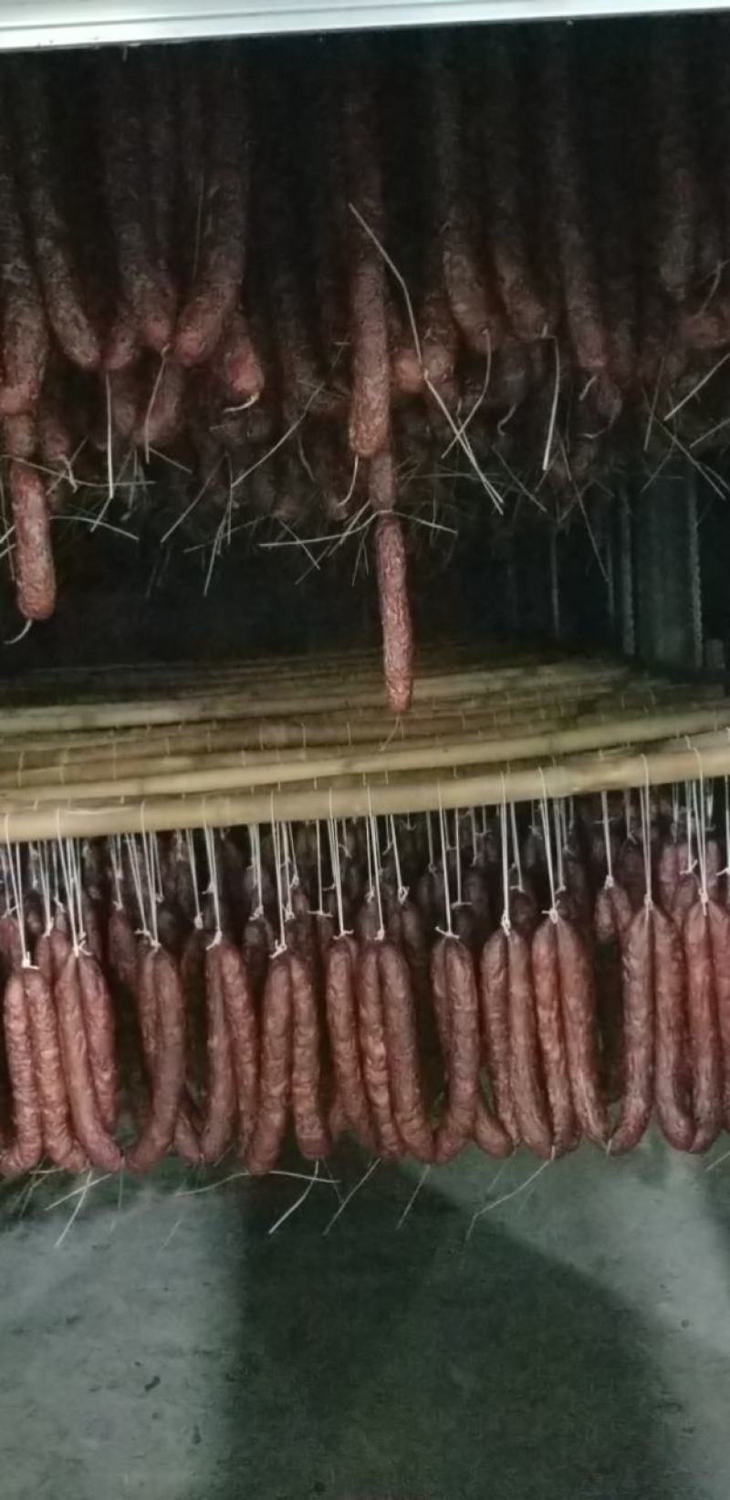 川味麻辣腊肠香肠电商定制地摊餐饮餐馆定制