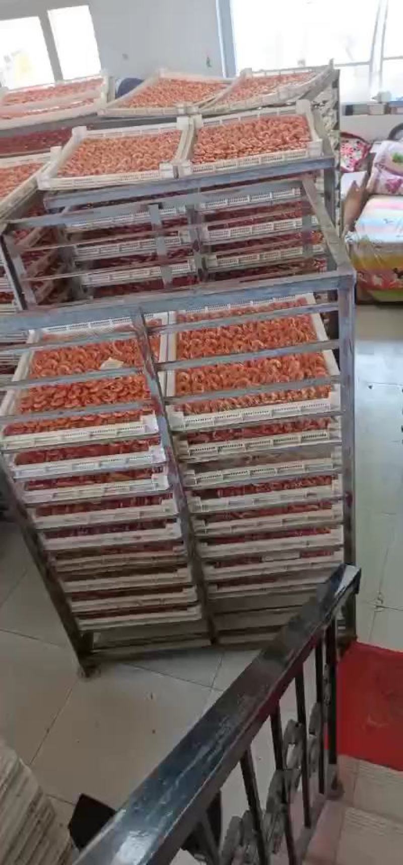 烤虾，干虾全新加工，盐分很低，卖像好，壳肉分离，口感很好