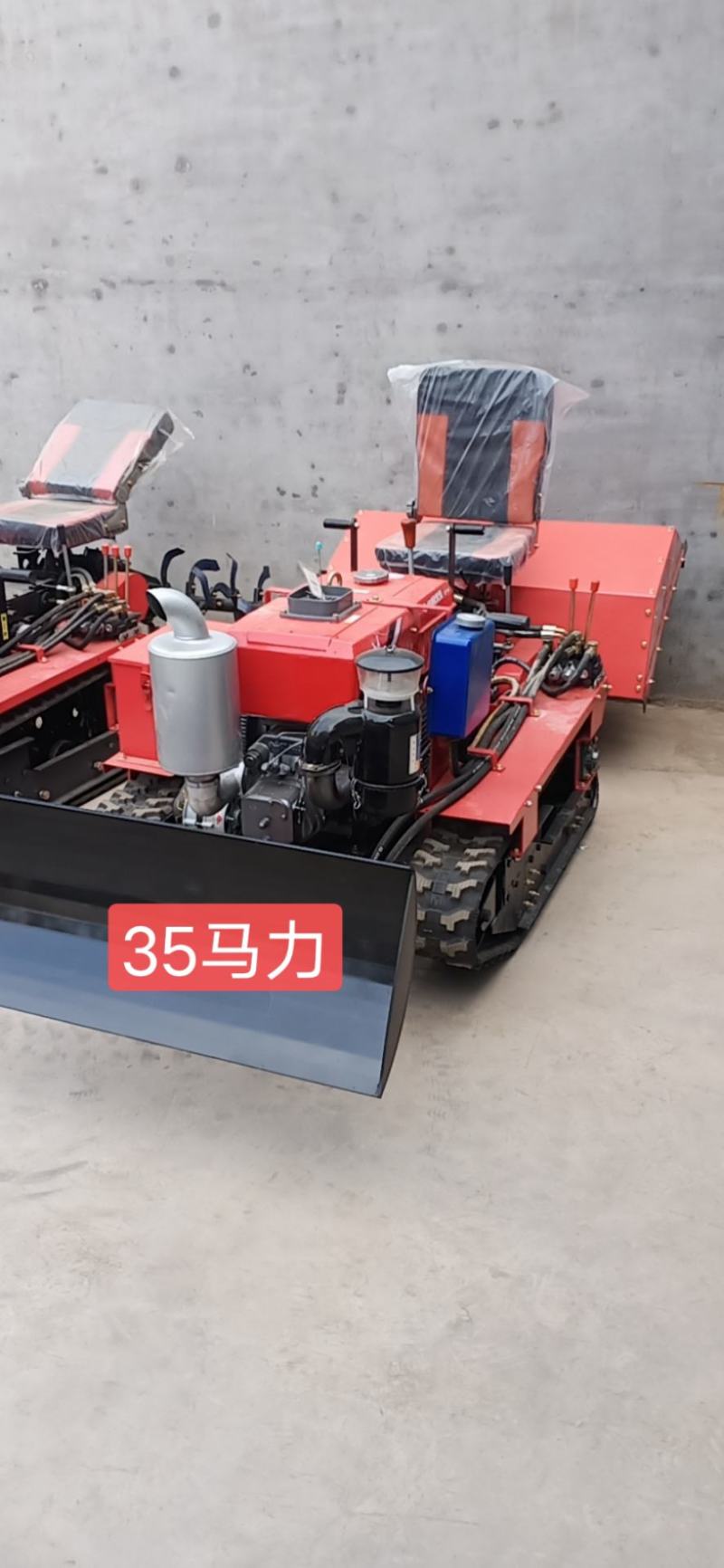 旋耕机、履带式拖拉机、微耕机、水旱两用履带式微耕机