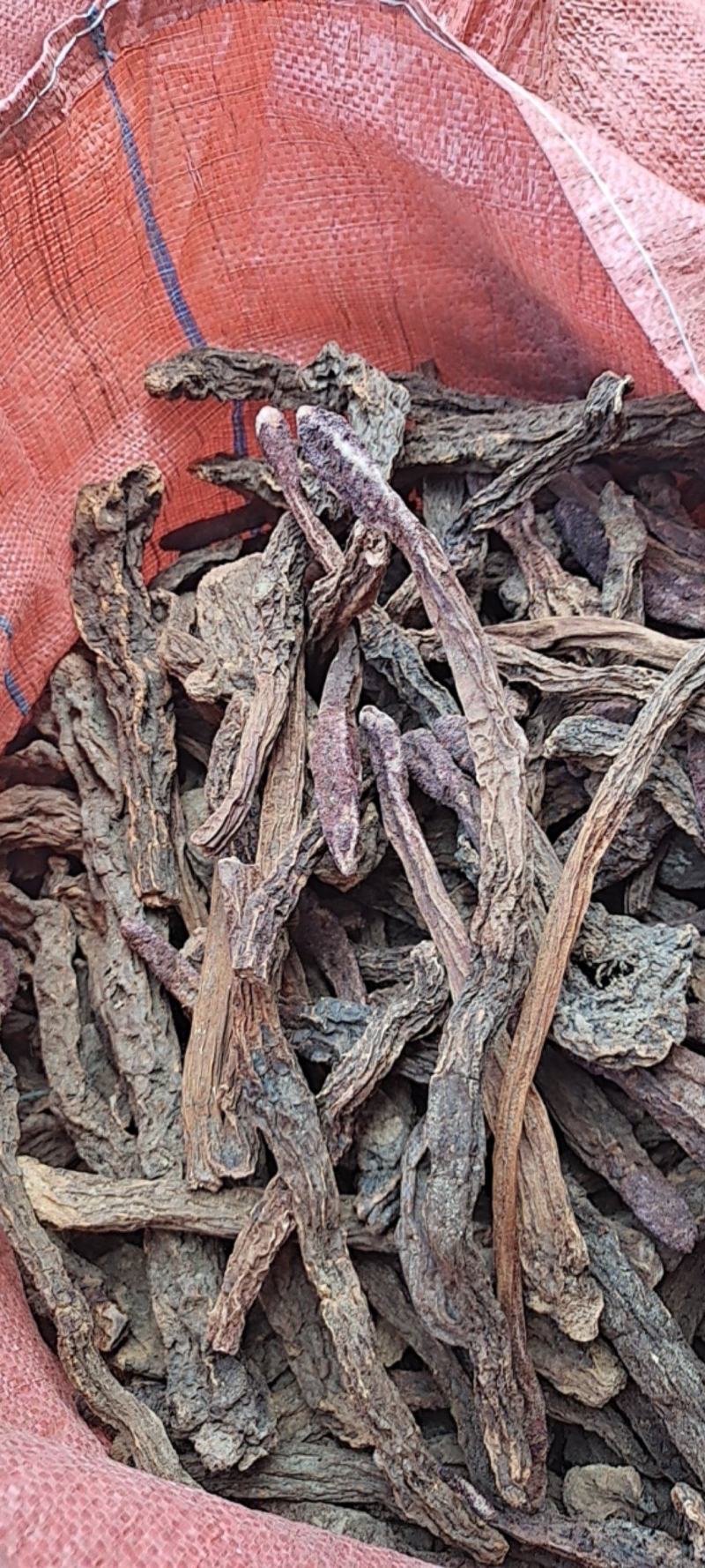 精品锁阳大通货6吨，欢迎选购