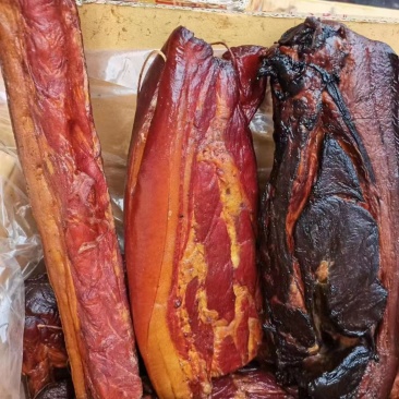 跑江湖地摊展会热卖精品烟熏腊肉前腿腊肉腿子肉