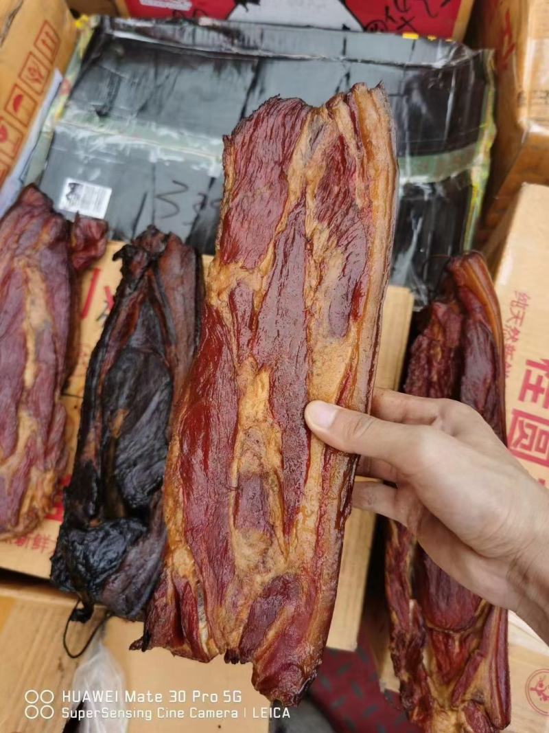 跑江湖地摊展会热卖精品烟熏腊肉前腿腊肉腿子肉