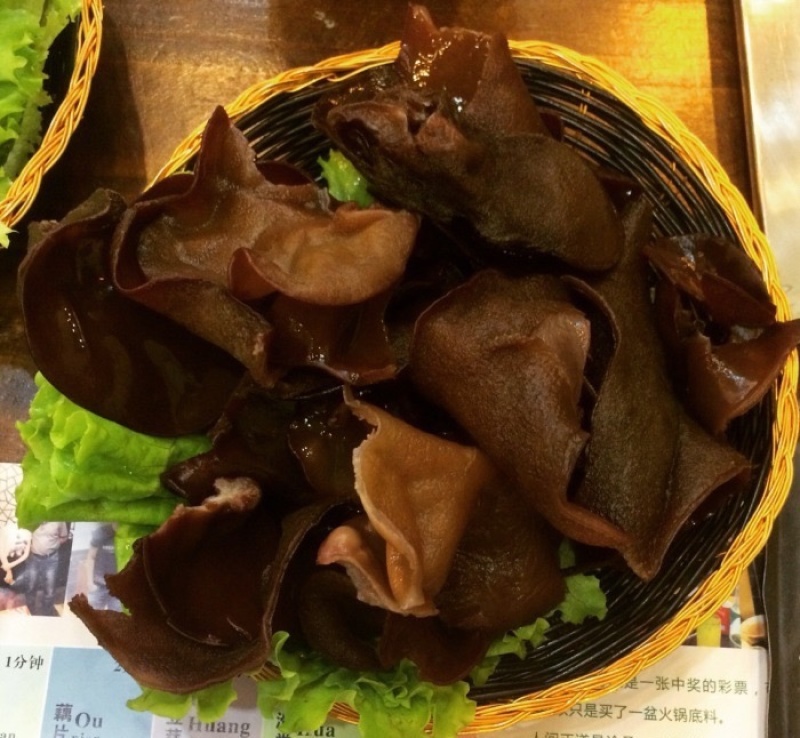 新货头茬毛木耳地摊热卖大木耳火锅串串食堂专供