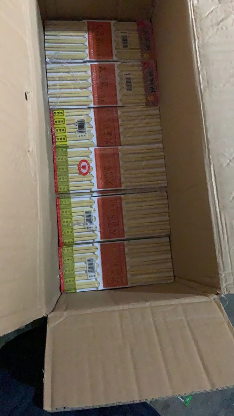乡镇热卖筷子地摊跑量竹筷子餐饮专用筷子价格优惠