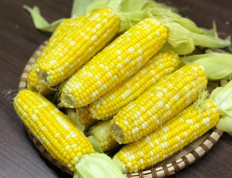 云南水果🌽，汁水在嘴巴里爆浆的口感。甜甜的