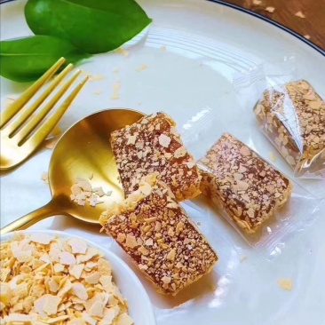 陈皮糕，黄皮糕，老香黄糕，枇杷糕。量多价优