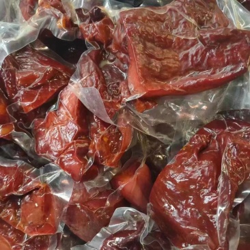 跑江湖地摊展会热卖全熟酱香大块肉麻辣五香两个口味酱香肉猪