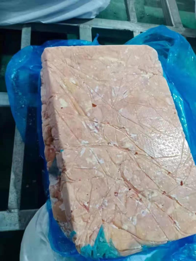 鸡胸肉有货10吨，腿碎肉，鸡副，冻鸡肉，适合加工厂。